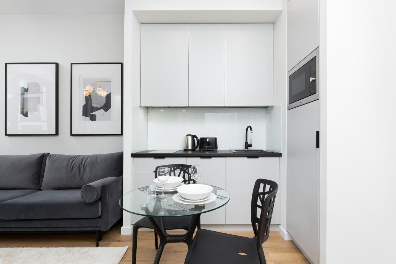 Apartments Browary Warszawskie By Noclegi Renters Warsawa Bagian luar foto